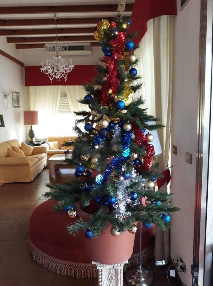 Hotel Casa Rossa Montecatini Terme Bagian luar foto