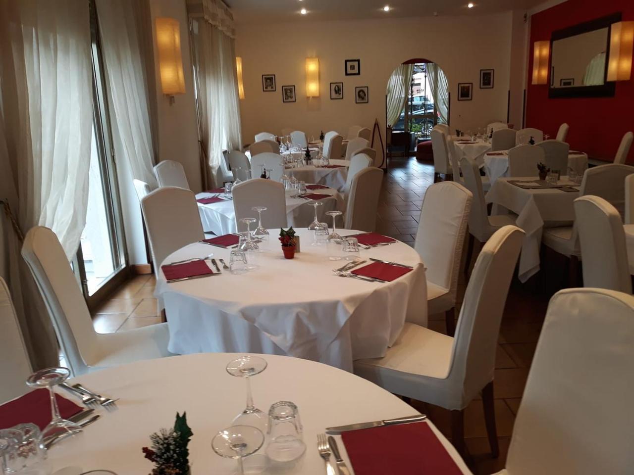 Hotel Casa Rossa Montecatini Terme Bagian luar foto