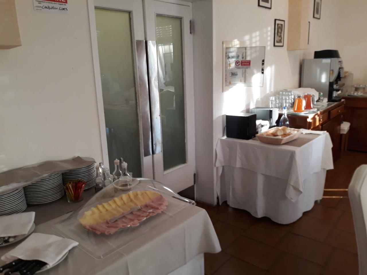 Hotel Casa Rossa Montecatini Terme Bagian luar foto