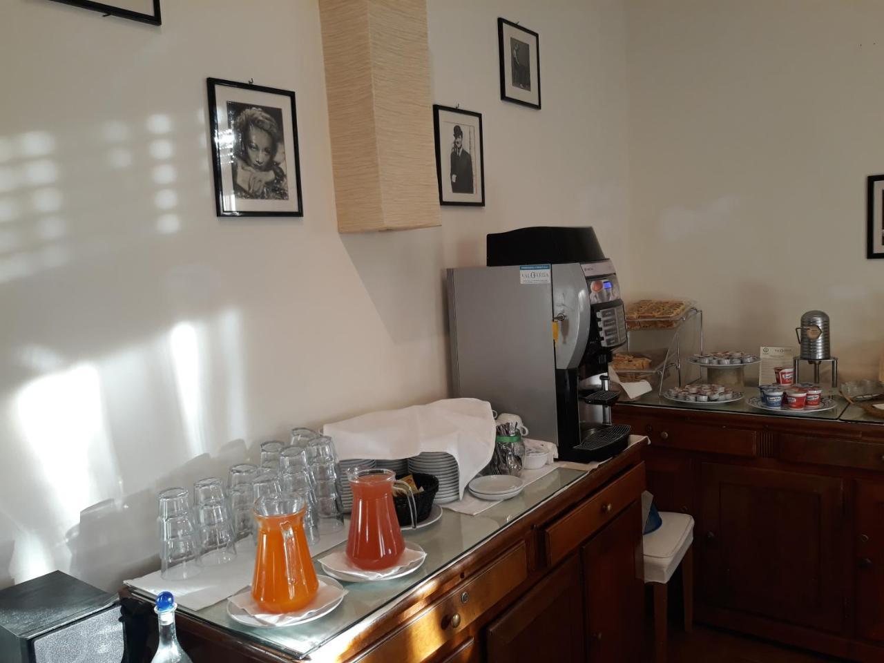 Hotel Casa Rossa Montecatini Terme Bagian luar foto