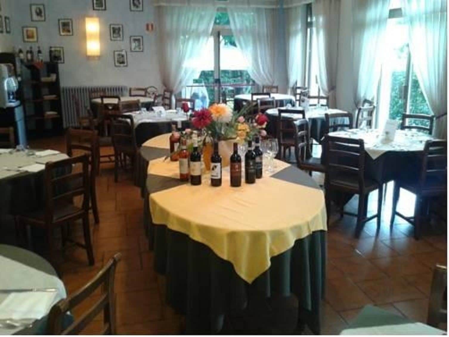 Hotel Casa Rossa Montecatini Terme Bagian luar foto